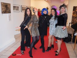 Fashion Show in der Contemplor Galerie Wien am 14. 03. 2024